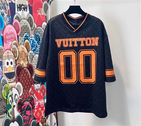 louis vuitton zippy nixel|Louis Vuitton football player.